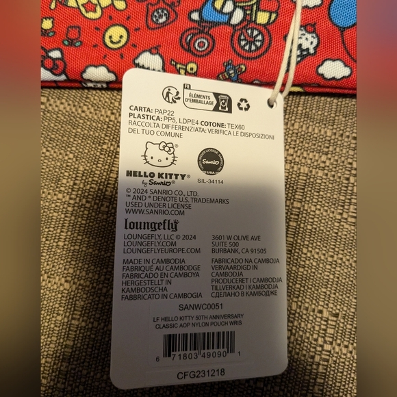 NEW Loungefly Sanrio Hello Kitty 50th Anniversary Allover Print Wristlet - Picture 10 of 11